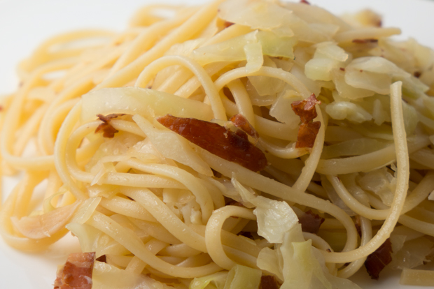 Pasta with cabbage and smoked prosciutto
